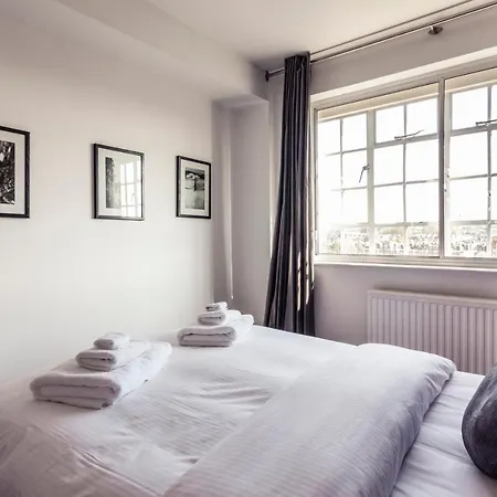 Amanah Properties - Luxury 2 Bed Chelsea Cloisters London Skyline Exterior foto